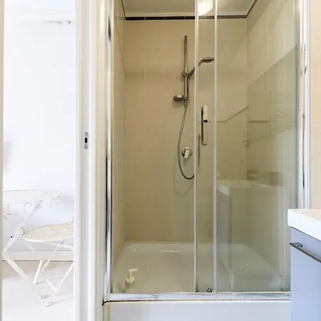 Spacious Comfortable Central And Quiet ナポリ